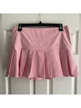 Divided by H&M Pink Pleated Tennis Style Skirt Size 40